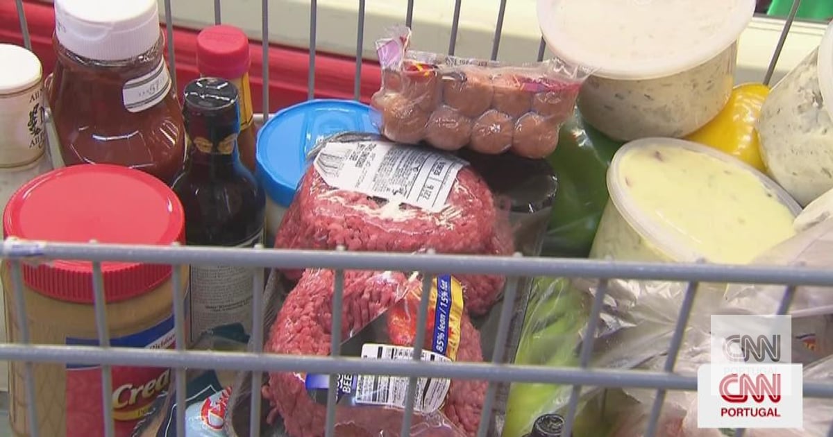 02:12 In the USA, supermarket bills have soared: a family of four spends between 1,000 and 1,600 dollars on food per month 18 min ago