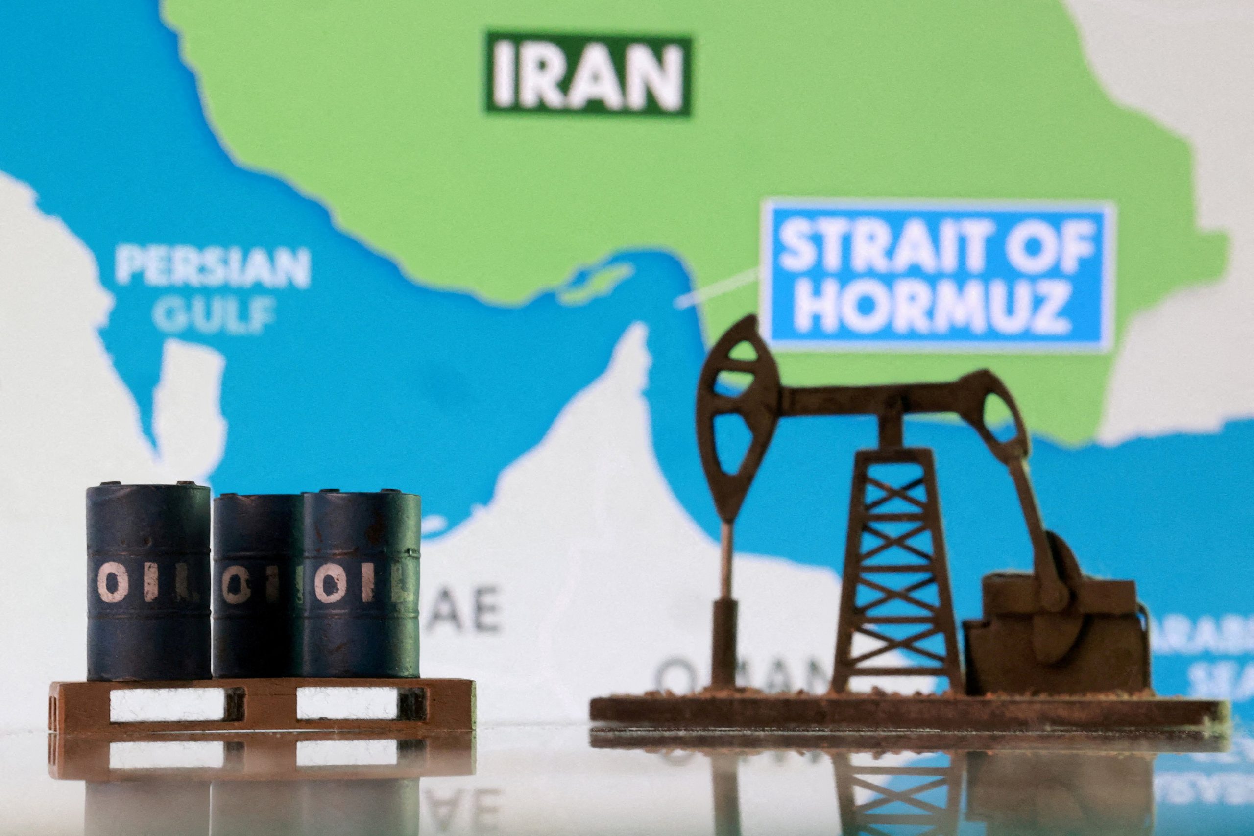 War on Iran: 400m barrels of oil on the market to stem price rally
