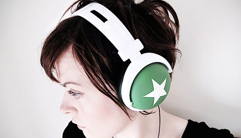 The silent danger of headphones: they all contain harmful chemicals