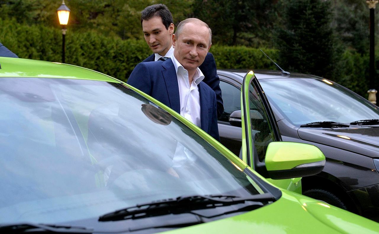 Putin wants to legalize cars stolen in Europe and taken to Russia
