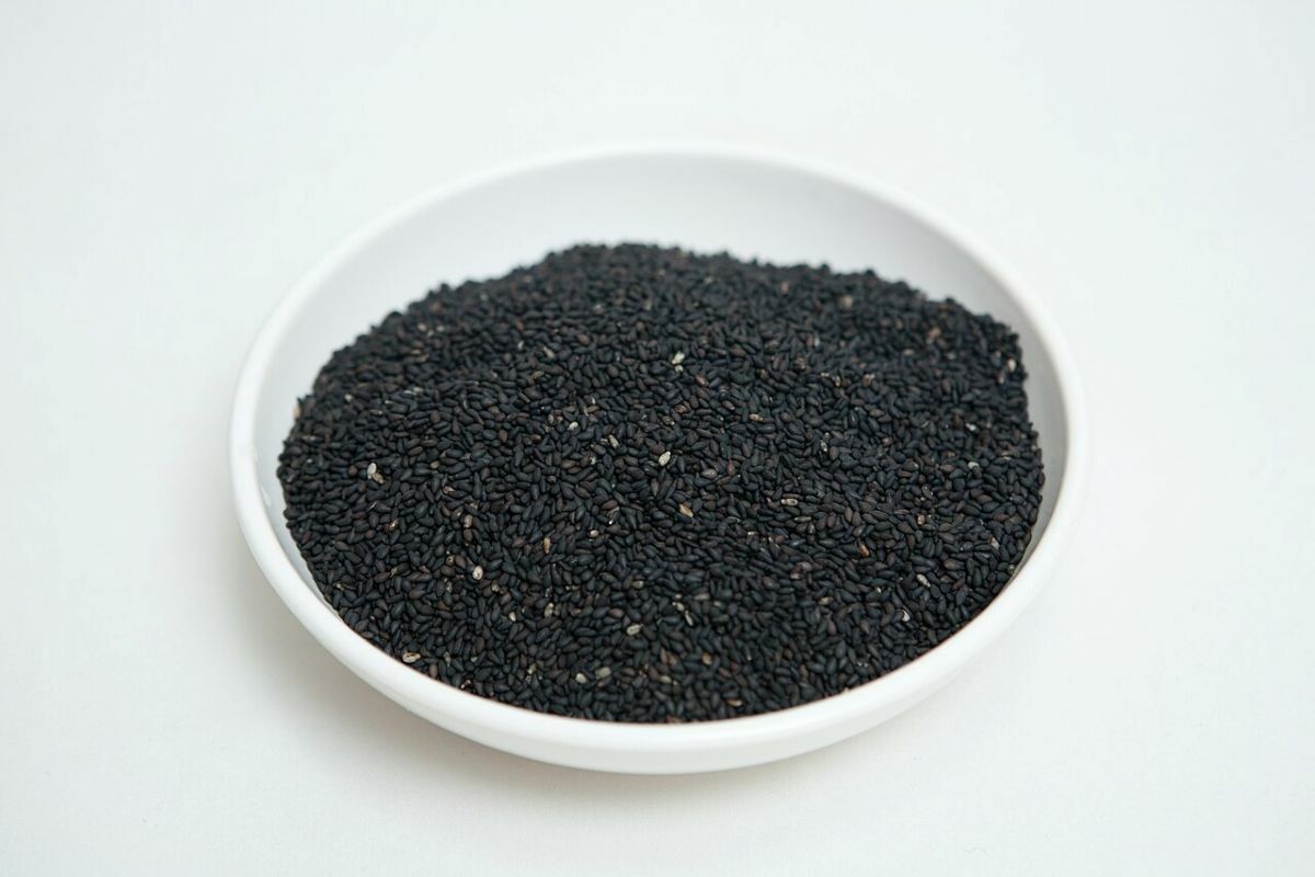 Are black sesame seeds “the new matcha”? What science says about trendy food