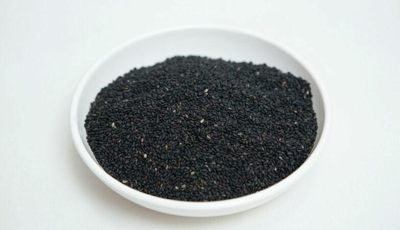Are black sesame seeds “the new matcha”? What science says about trendy food