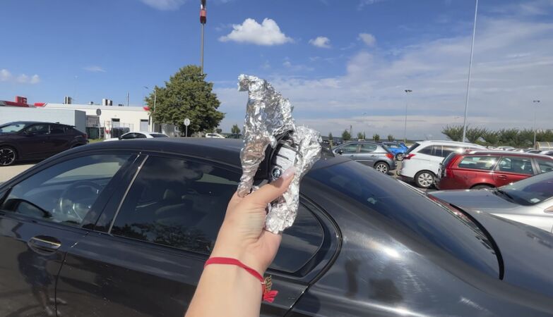 GNR warns of new way of stealing cars: aluminum foil helps prevent Relay Attack
