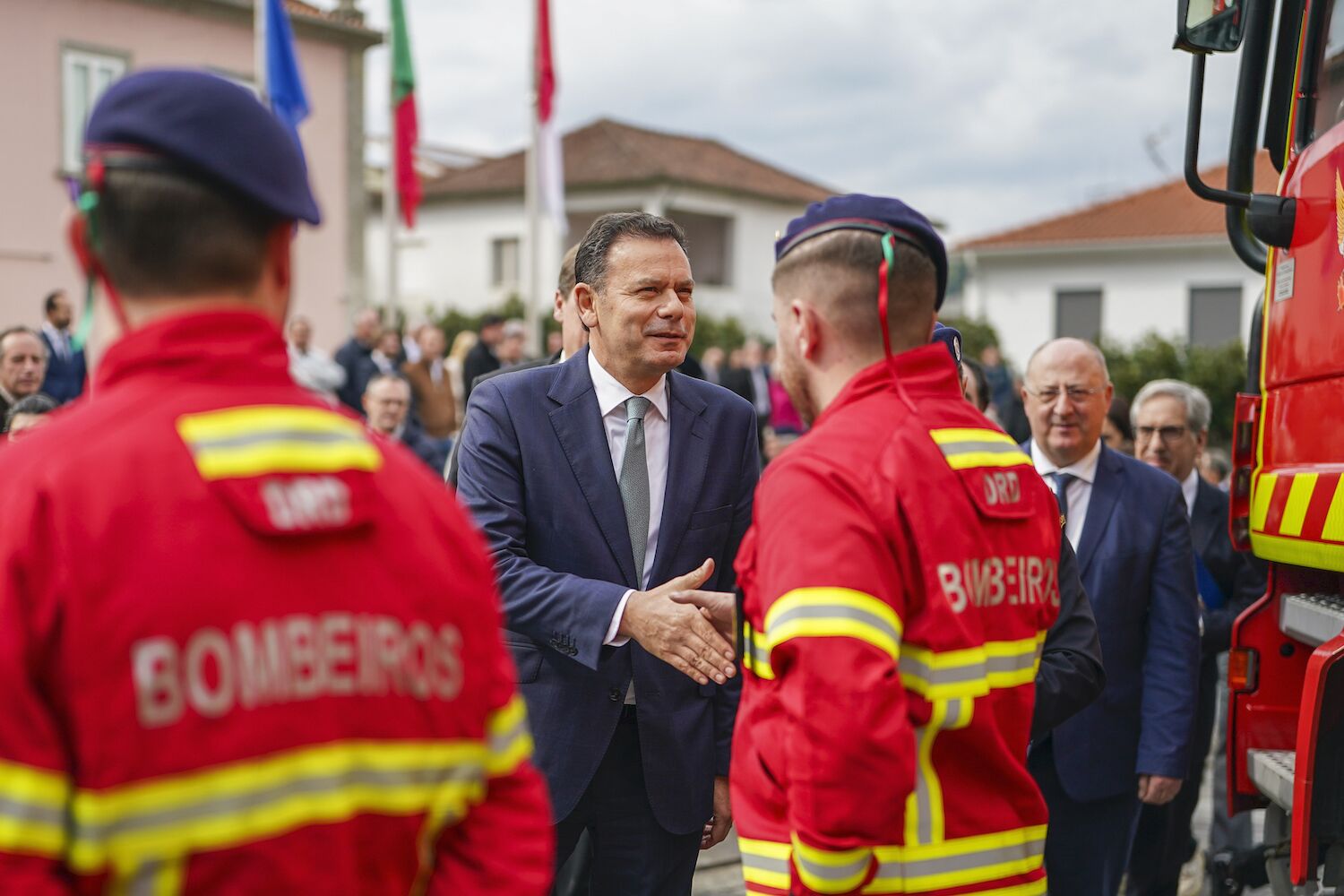 "Stop bureaucracies and technocracies. The people don't deserve it" – Montenegro's message about fires