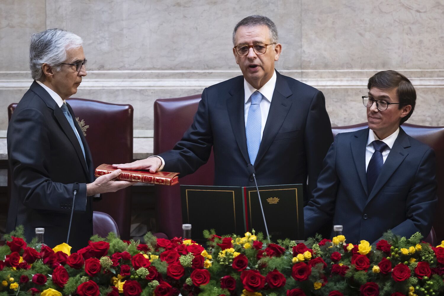 Insurance took possession. He will be a “great president” and of “whole Portugal”