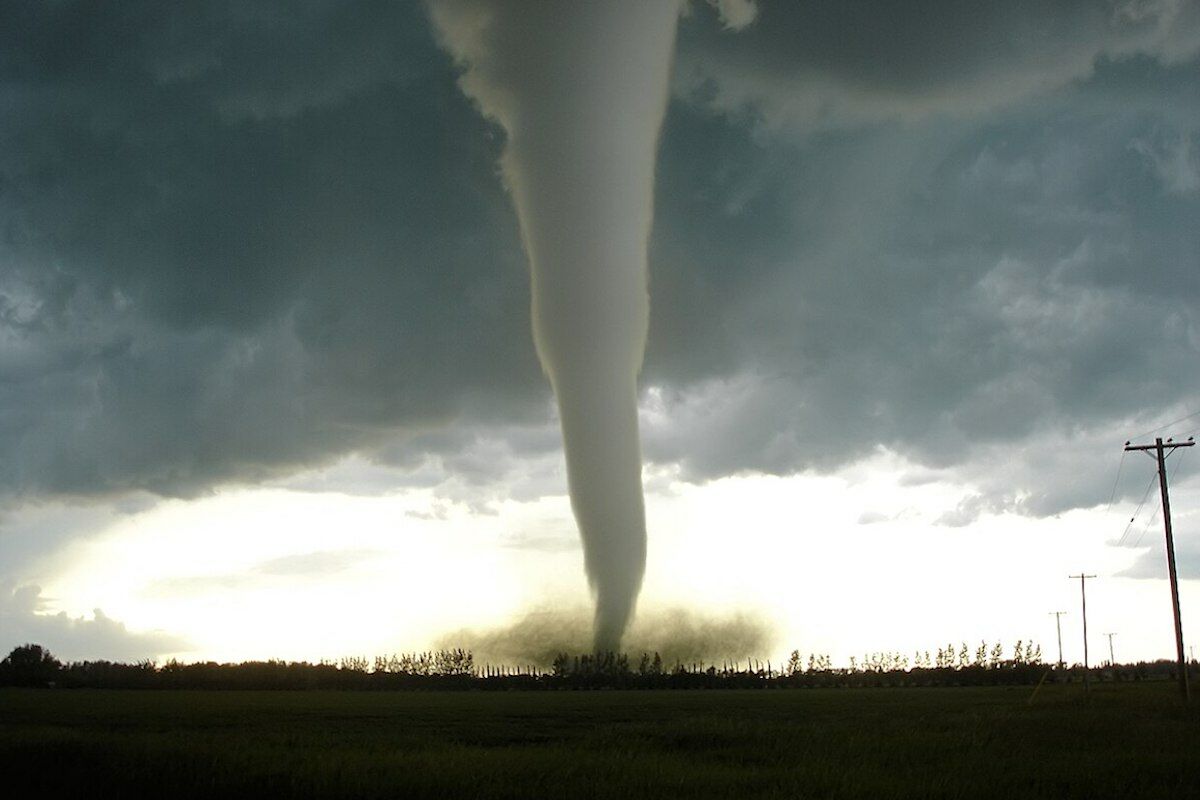 Scientist was trapped inside a tornado and survived to tell the tale
