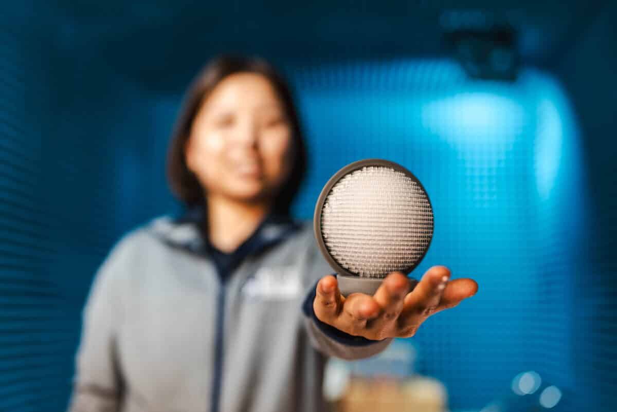 Self-driving cars don't work in bad weather. New 6-euro device could help