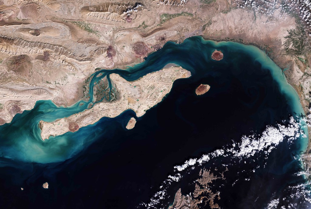 Iran closes Strait of Hormuz. What is it and why is it so important to us?