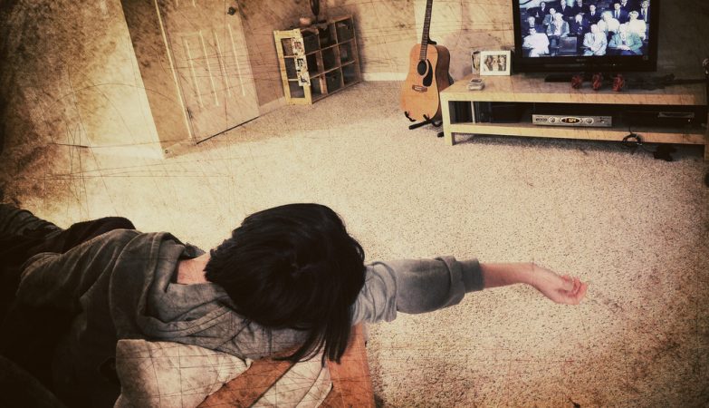 Never sleep with the lights on. Science explains why