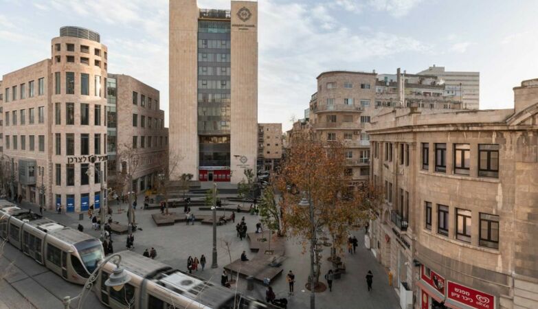 Sirens blaring, people seeking shelter – but Israeli hotel wouldn't let them in