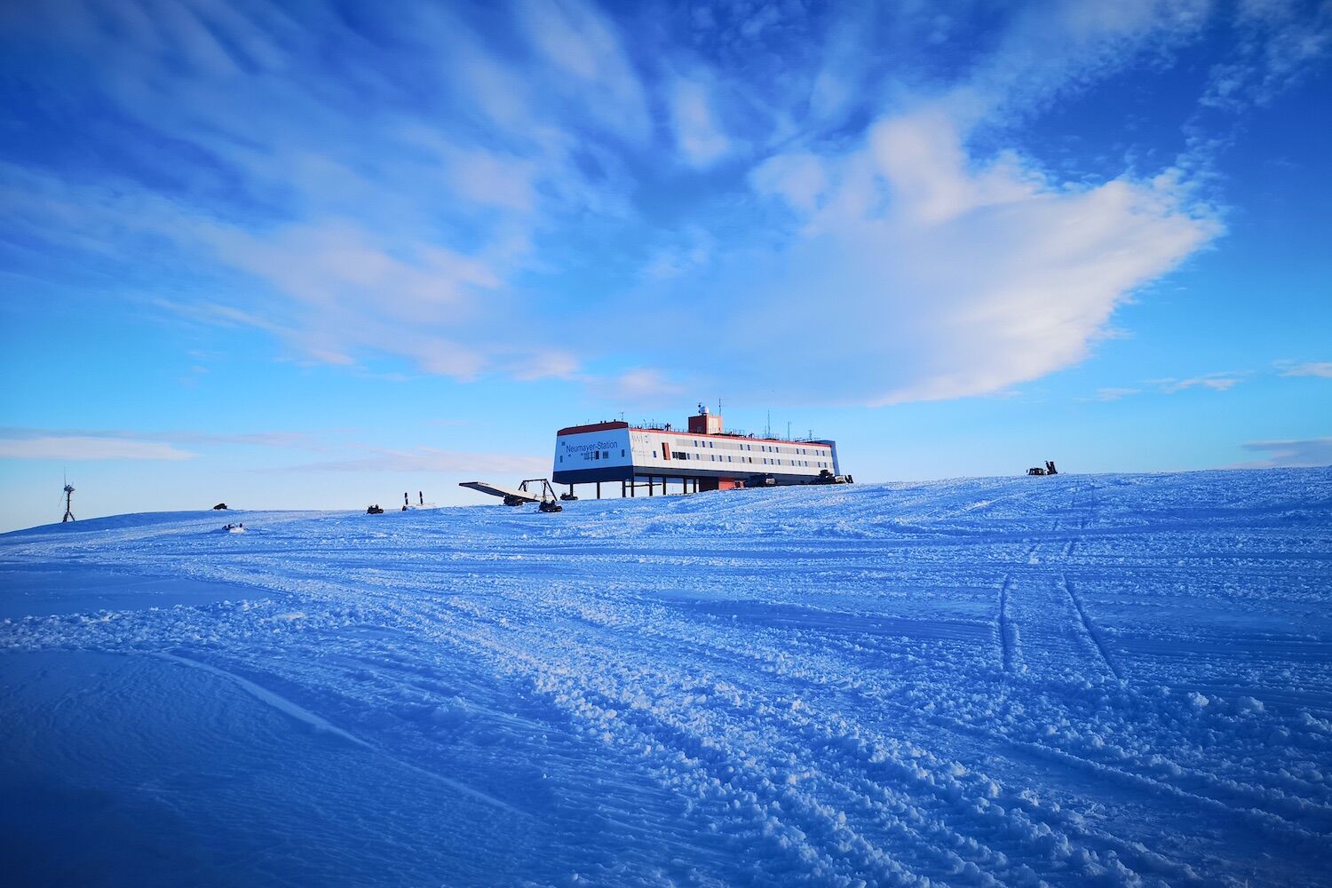 The mystery of Antarctica's clouds: what really floats on the ice?