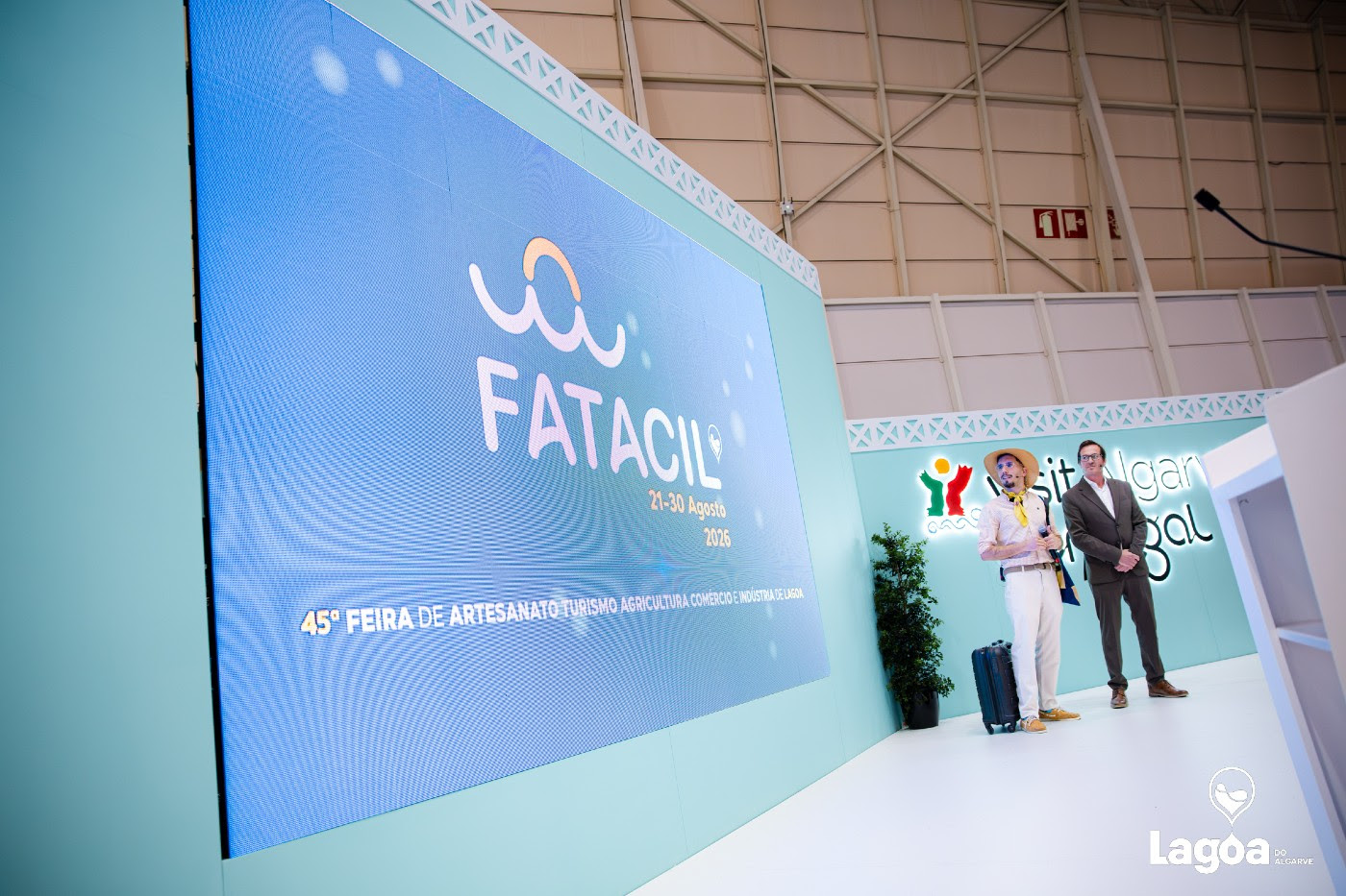 Lagoa reveals FATACIL poster at BTL