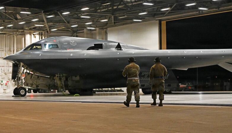 The US B-2s that attack Iran have something never seen before, strange and inexplicable