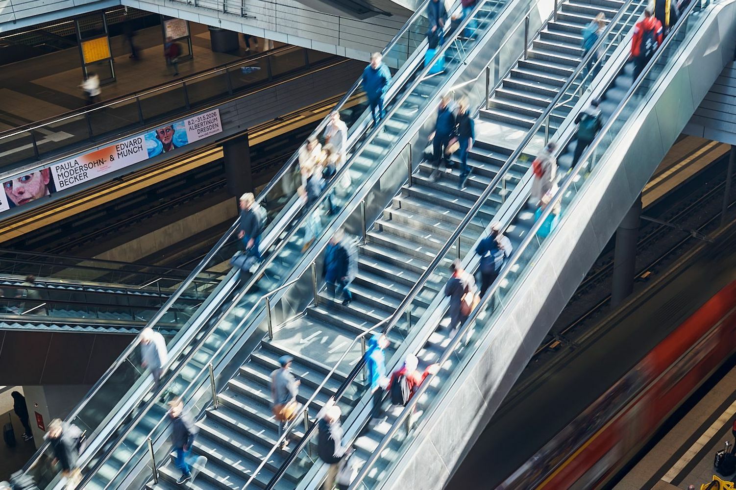 35 escalators stopped. A “farce” in Berlin
