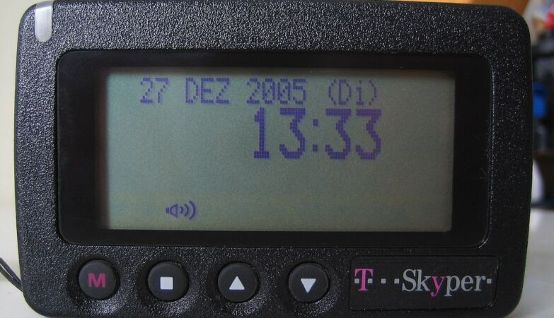 Moscow sees race for paper maps and pagers