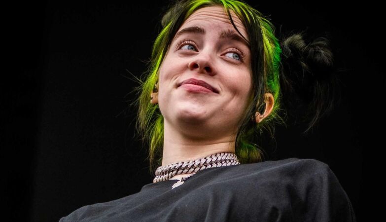 Billie Eilish's “stalker” died after being run over by a train
