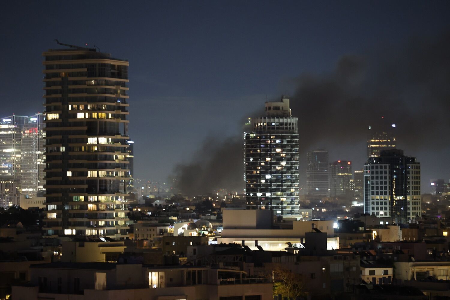 Iran's counterattack: 10 air bases, eight countries, “spreading the pain” across the region