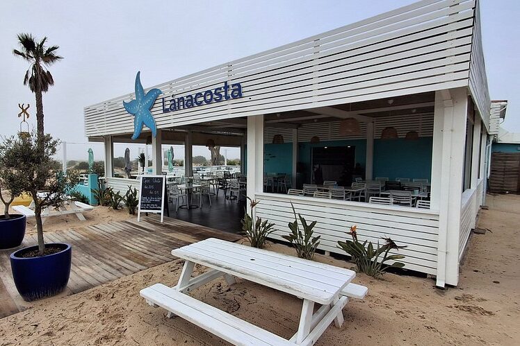 Couple who live on this island in the Algarve opened the Lanacosta restaurant 13 years ago: “We fell in love with this little paradise”
