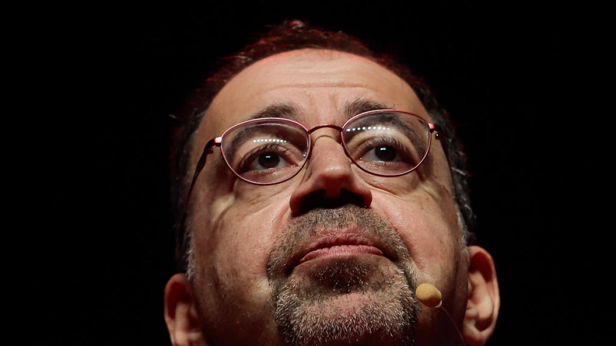 Daron Acemoğlu, Nobel Laureate in Economics: "I am intrigued to know which will destroy humanity first: AI intelligence or Trump's stupidity"