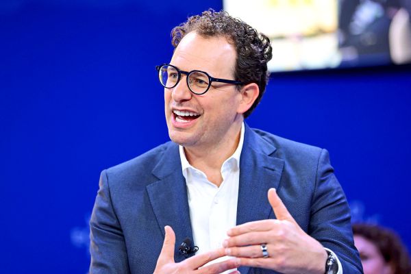 REUTERS/Denis Balibouse