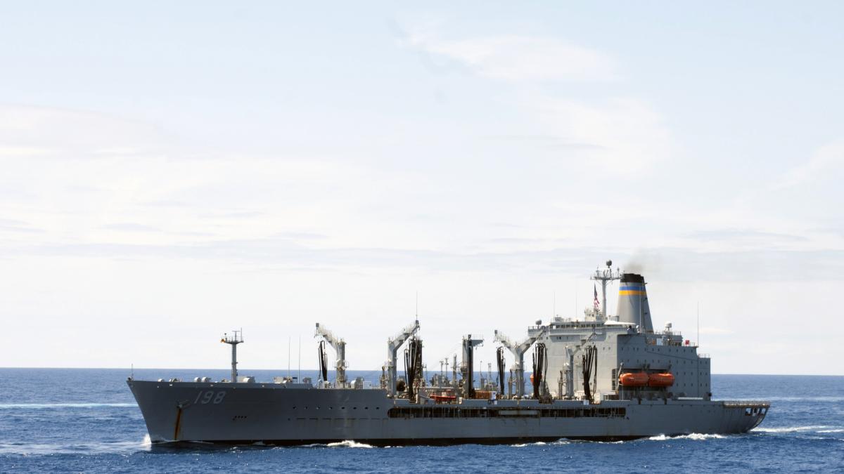 The US Navy runs a 206-meter ship aground in the Arabian Sea along an 18-kilometer shortcut: music played on the bridge, the alarms were ignored, and the damage exceeded $20 million.