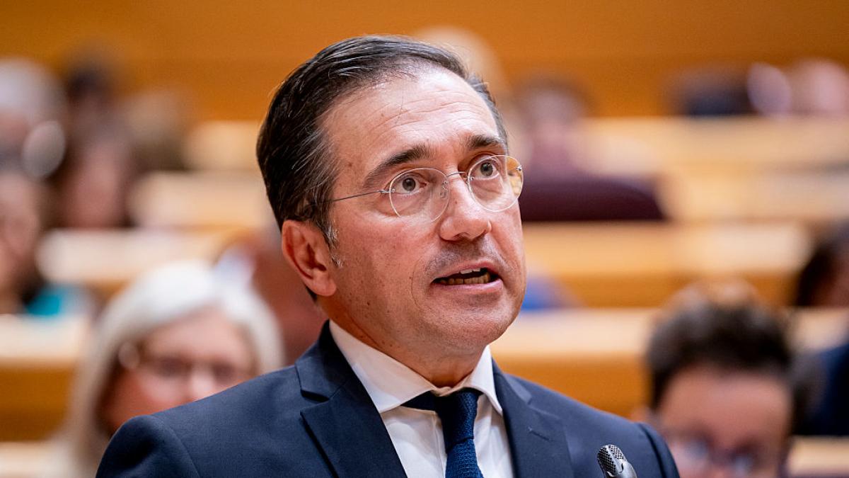 Albares assures that there are no Spaniards injured and condemns the action of the US and Israel: "Violence never brings peace"