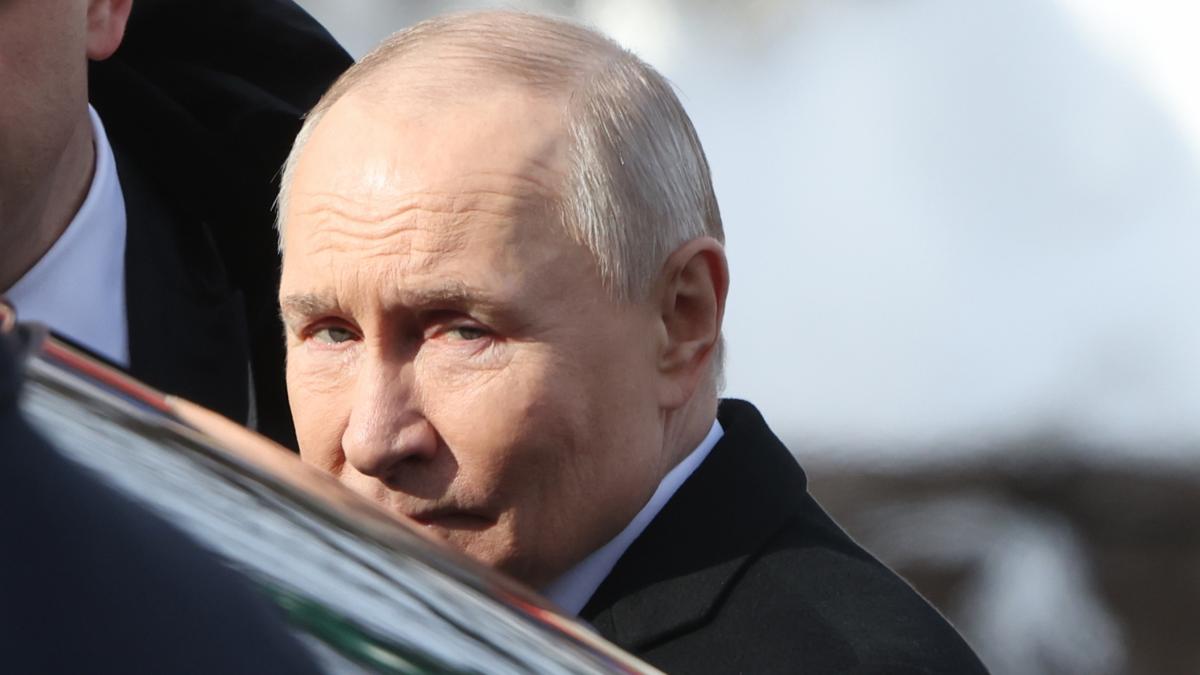 Putin threatens to cut off gas to Europe before Europe cuts it off to him: "Other markets are opening up, perhaps it will be more advantageous for us to stop now"