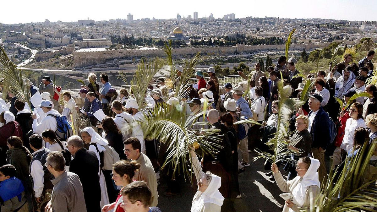 Jerusalem will not celebrate its traditional Palm Sunday due to the war with Iran