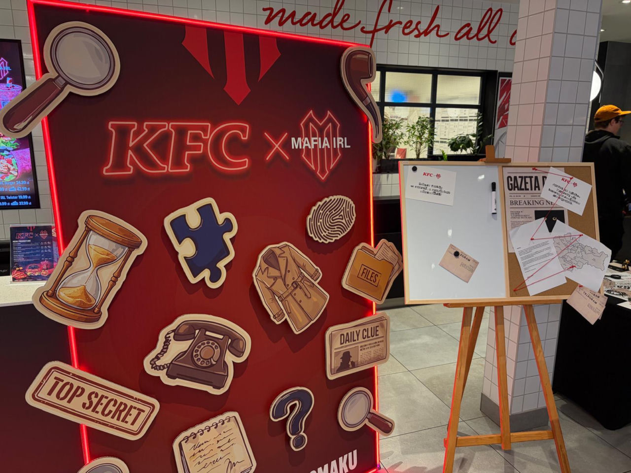 Fun zone Riddles, puzzles and emotions straight from MAFIA IRL. 30 daredevils "freed" Friz during the KFC event in Krakow