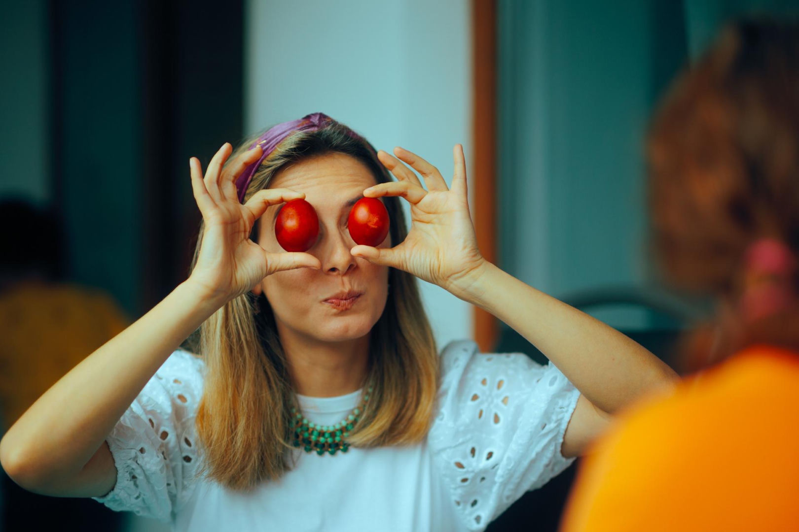 Astrology It is said that people born on Easter are extremely unusual. Happiness and success are engraved in their DNA. Day of birth and personality