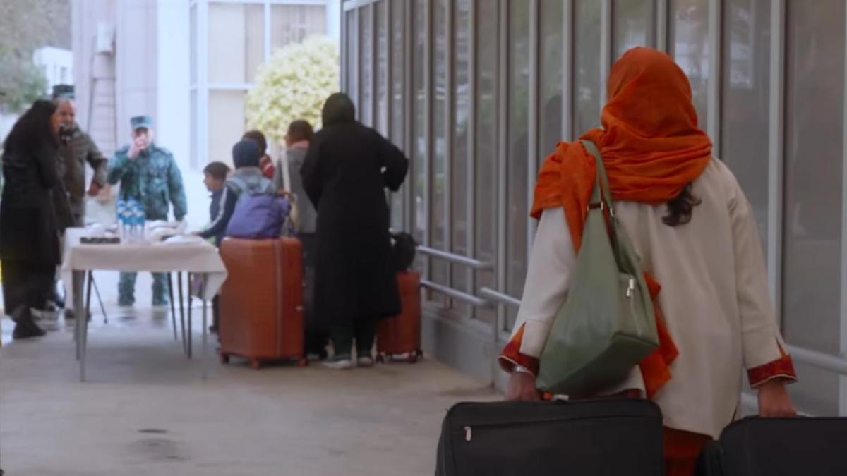 First exodus from Iran: displaced people begin to arrive in Azerbaijan, while Armenia prepares