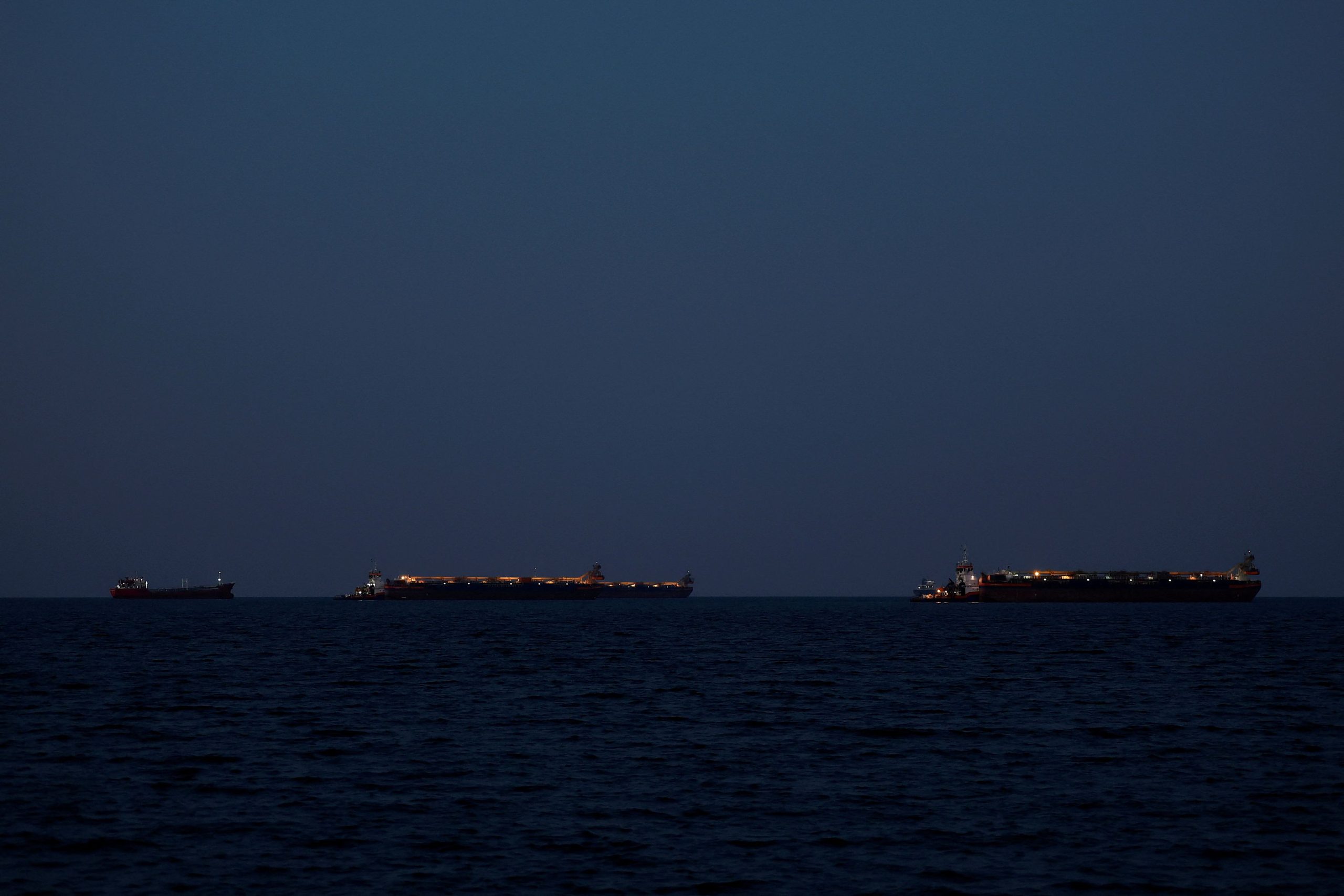 Trump's warning on the Straits of Hormuz, the missing Mojtaba Khamenei and the new hammer