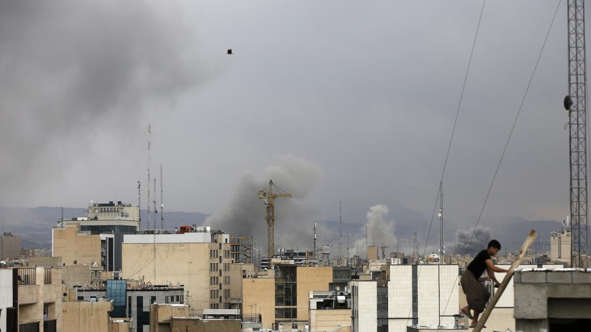 Two drones attack the United States embassy in Saudi Arabia in the midst of a regional escalation
