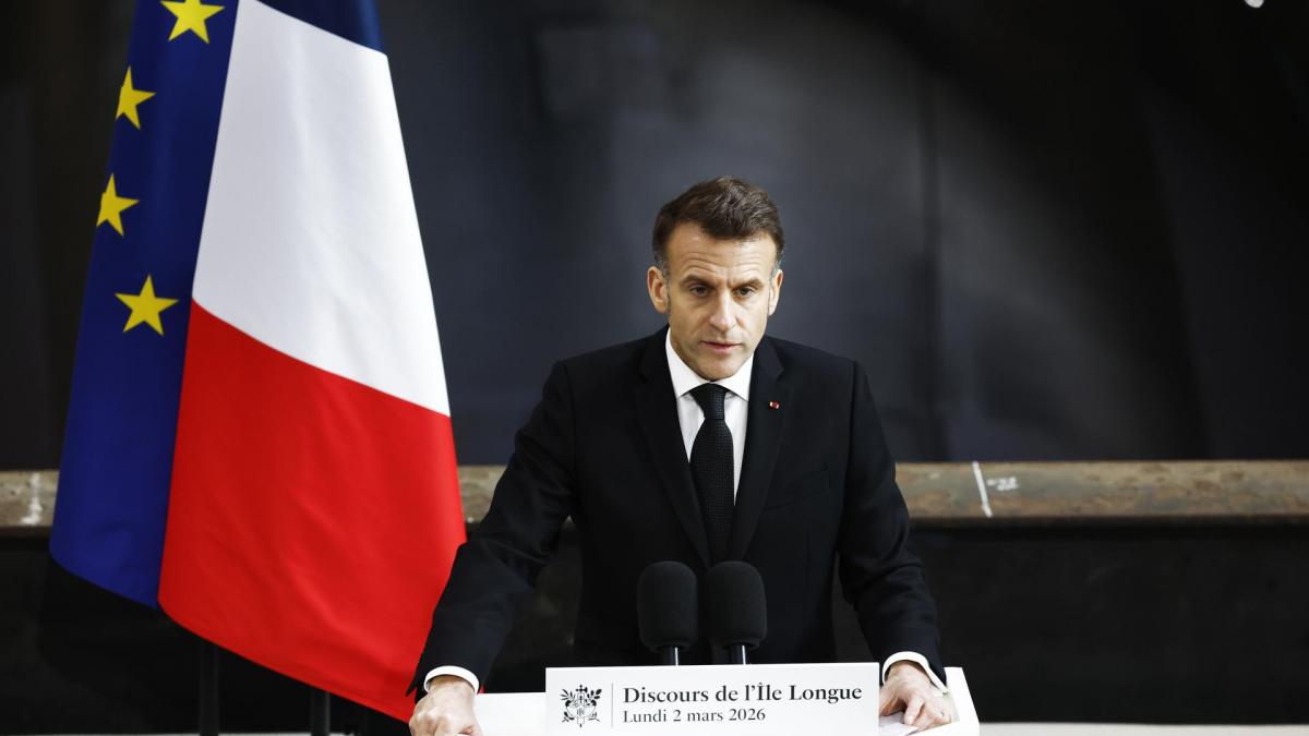 Macron: "I will not hesitate to use nuclear weapons to protect our vital interests"
