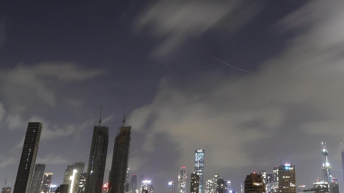 Israel activates its defenses after a new attack from Iran: without victims, but with scenes of tension and panic