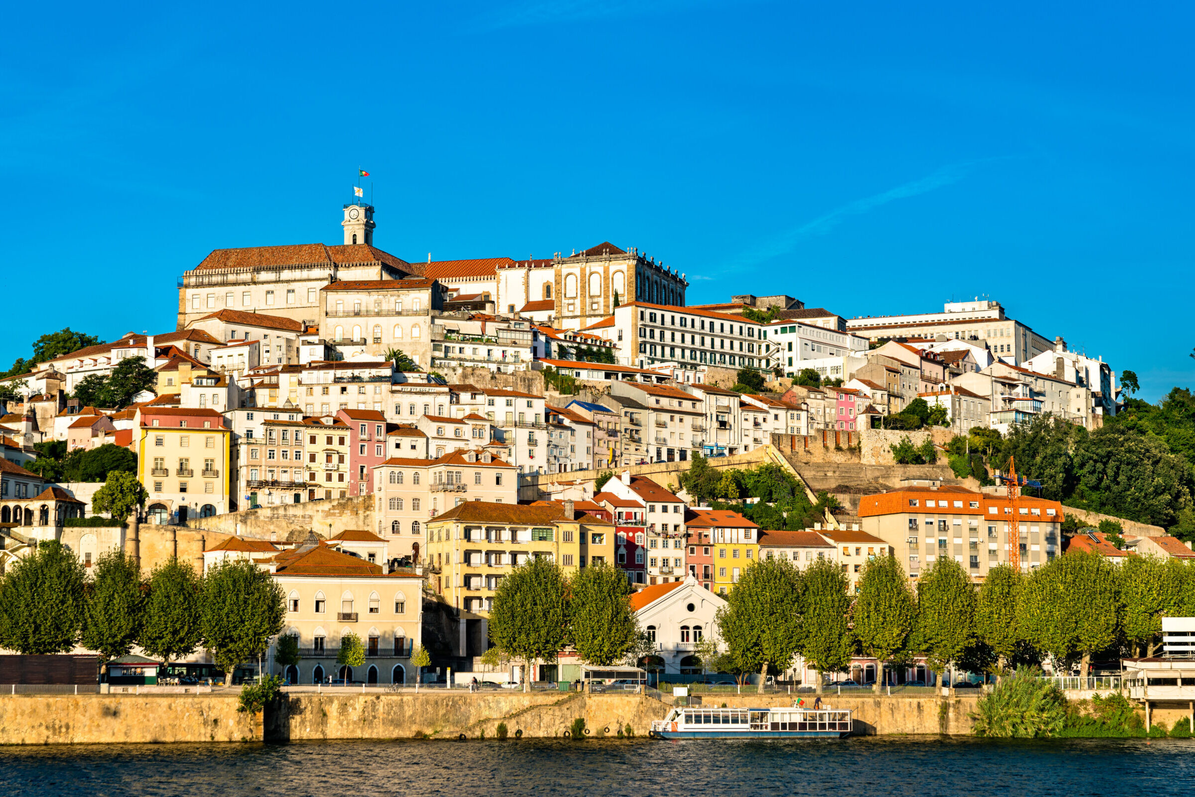 Neither Lisbon nor Porto: Spaniards surrender the Portuguese city that was the capital of the kingdom and is a UNESCO World Heritage Site