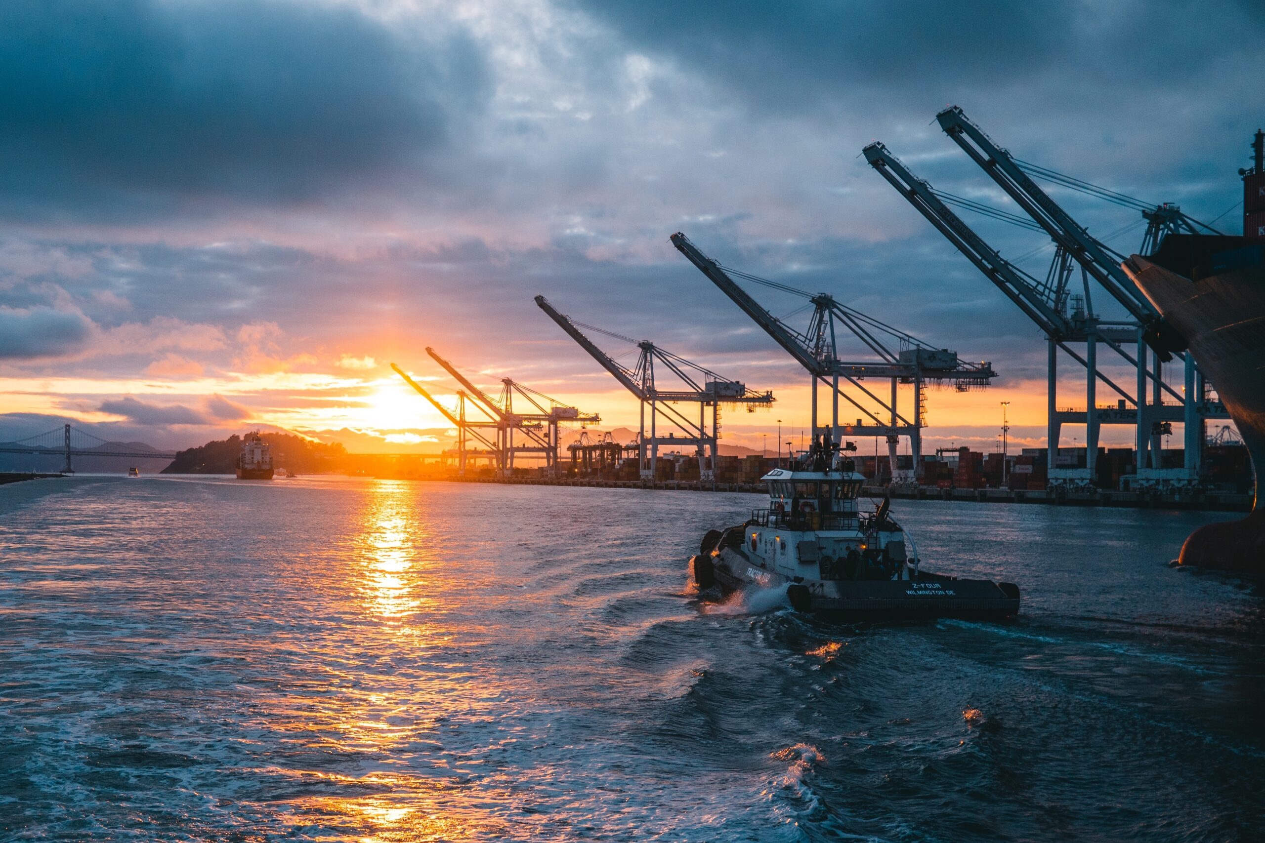 Middle East combines geopolitical tensions with many energy resources and high military power