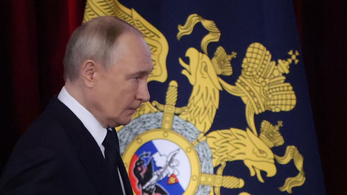 Putin expresses Russia's "unwavering" support for Iran