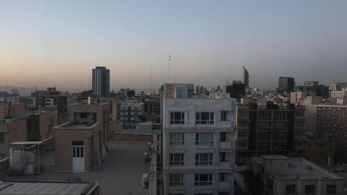 Israel announces its first wave of bombings "against the heart of Tehran"
