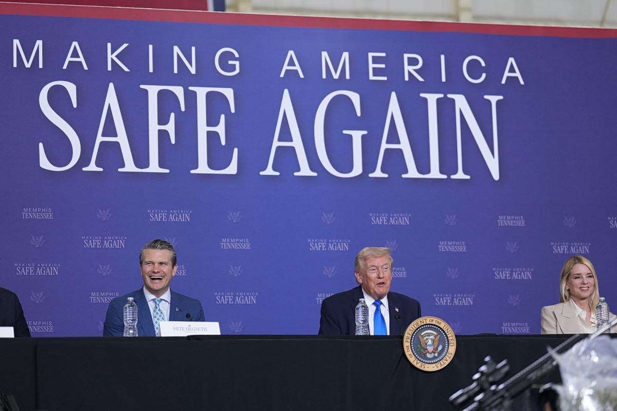 Trump's 'five days' - The talks the US says are happening but Iran denies