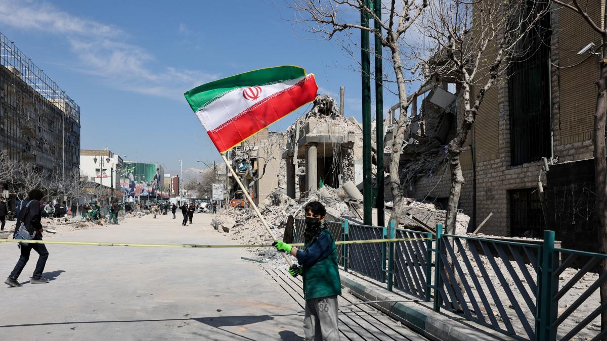 De la cesión a la resistencia, de la transición a la guerra civil: los escenarios para Irán