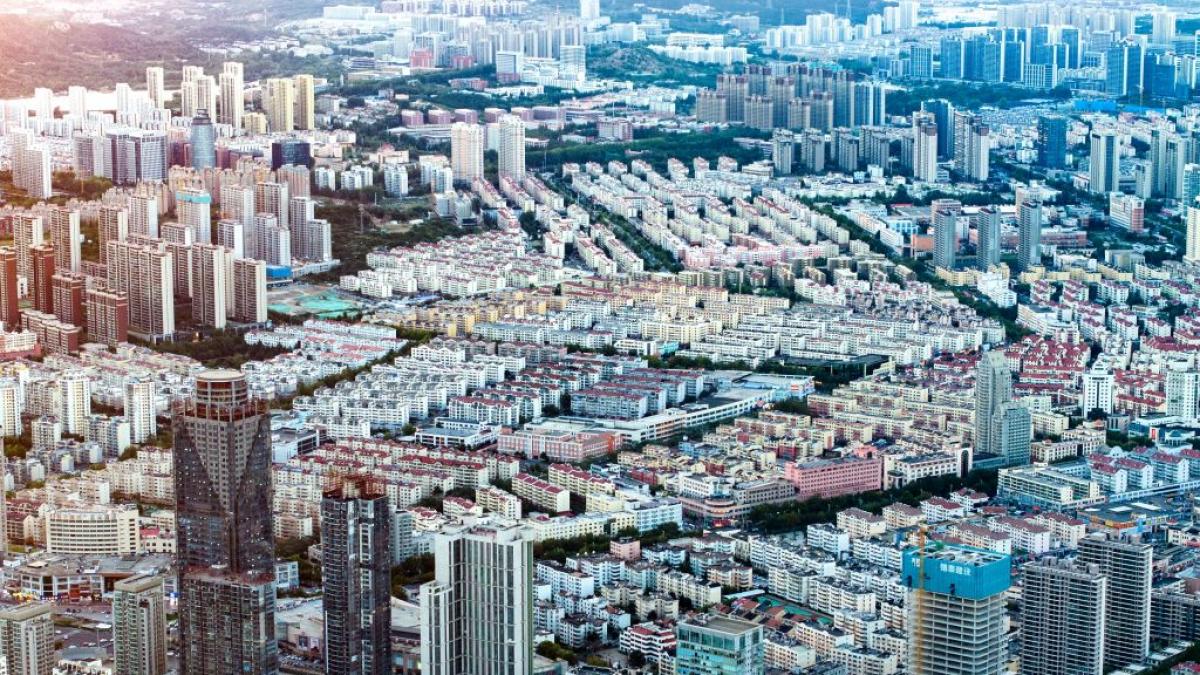 "I really regret having bought seven years ago": in China, the economy is devastated by the endless real estate crisis
