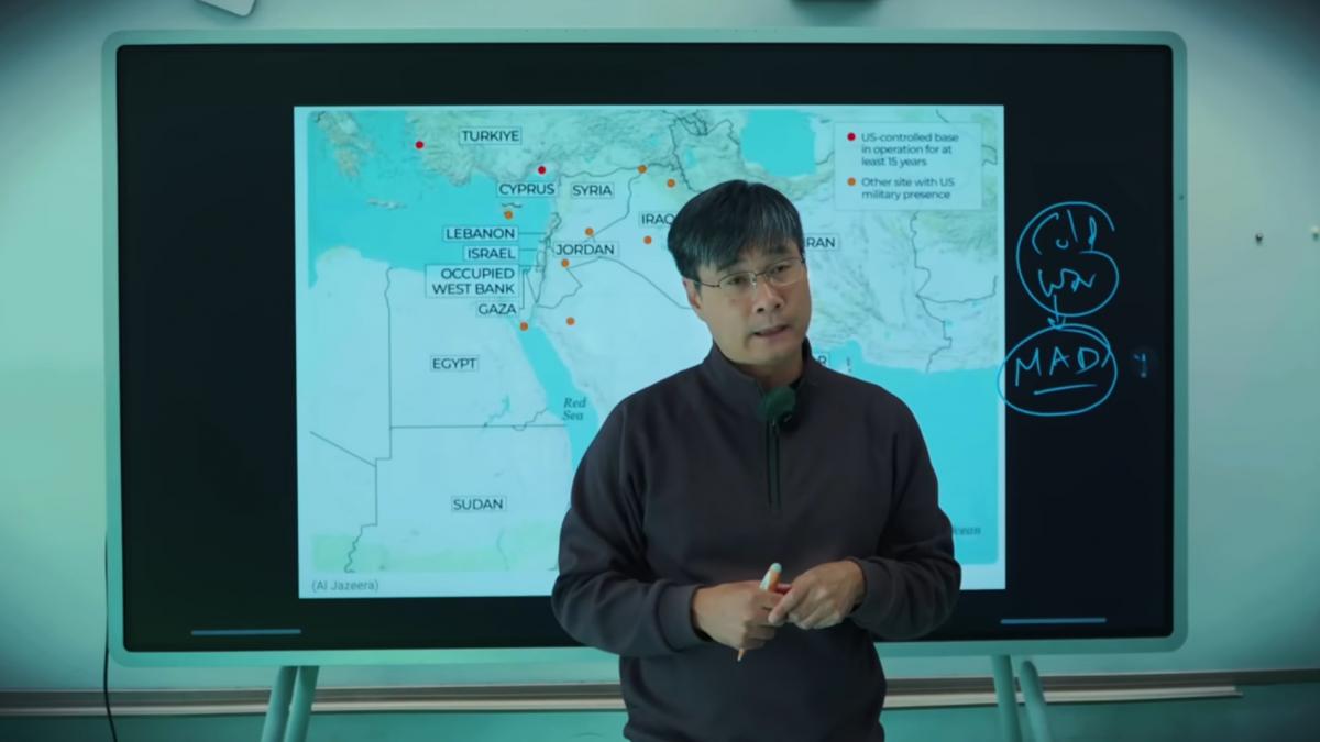 This "Nostradamus of China" predicted Trump's victory, the war with Iran and maintains that the US is going to lose it: these are his reasons