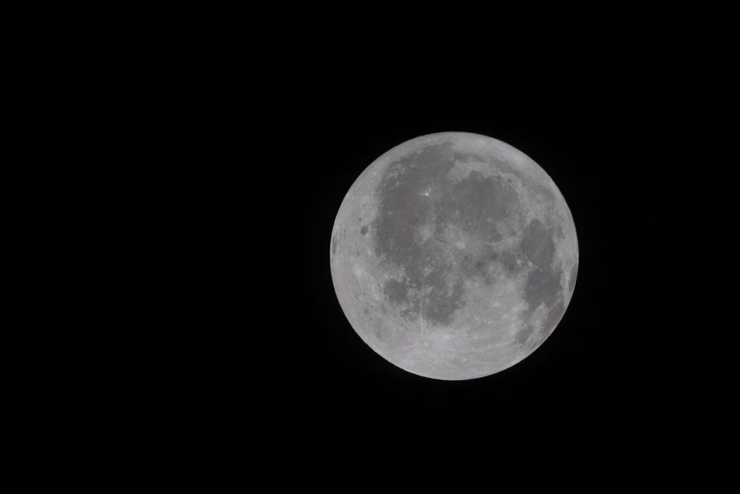 Artemis II takes unprecedented photo of the Moon (taken by humans)