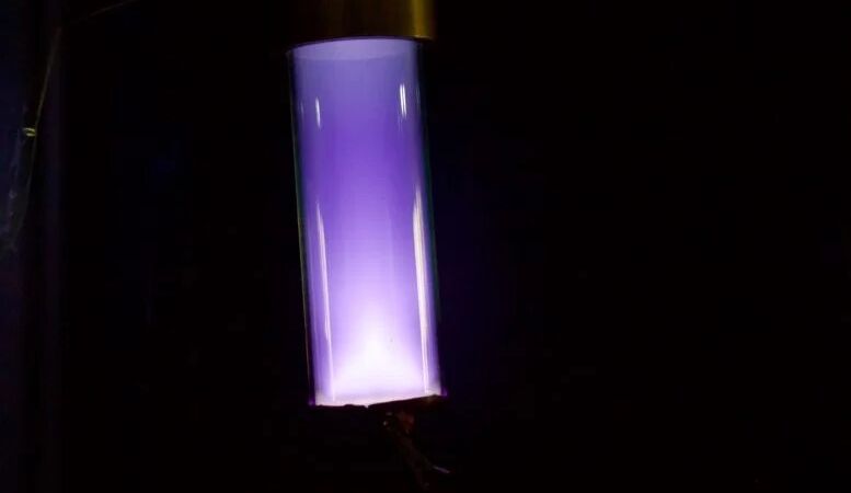 Student recreated the universe in a bottle (and helped reveal how life on Earth began)