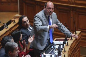 “Salazar built more hospitals than the PSD Government”