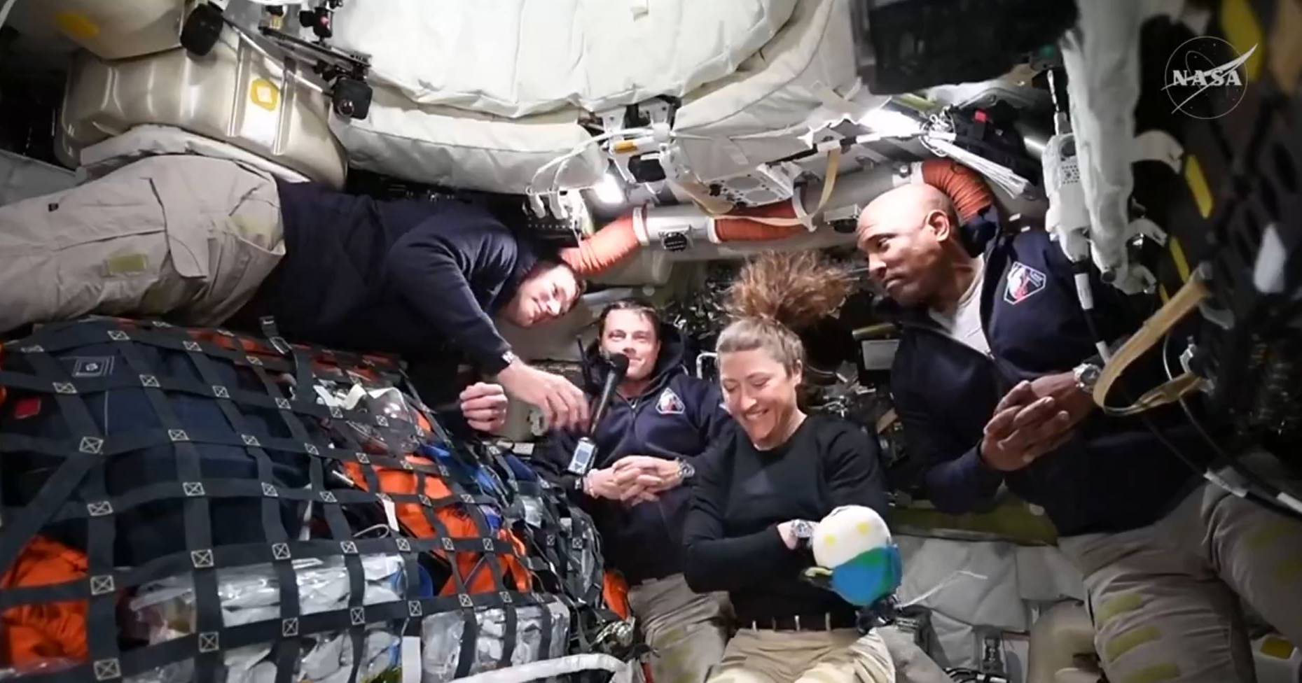 Minor incidents aside, NASA confirms: Artemis II mission is already in orbit around the moon