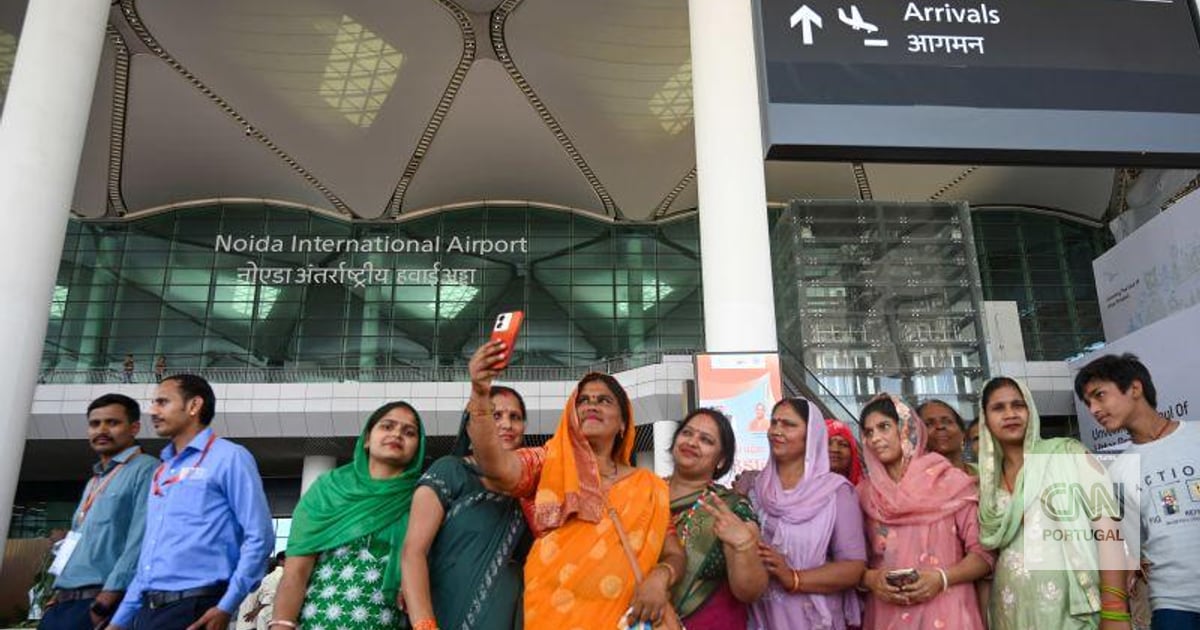 A mega airport has been opened in India. All you need is flights