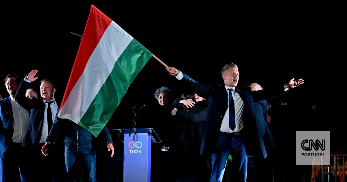 "Democracy worked" in Hungary 16 years later. It's a risky change: one can "play with constitutional reforms"