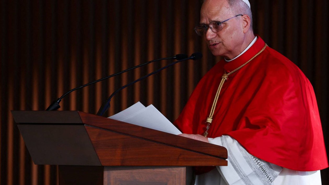 Pope rejects 'debate' with Trump: "The speech was prepared long before he spoke about me"